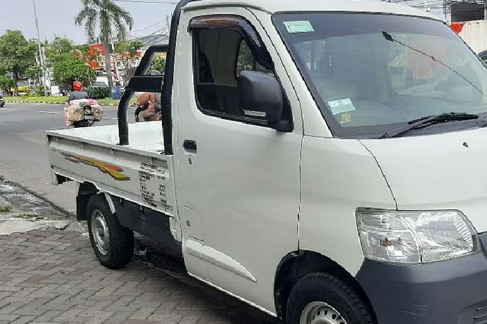 Daihatsu Gran Max 1.5 STD Single Cab